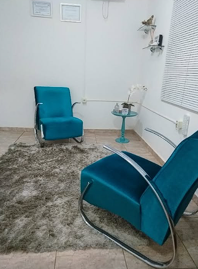 Sala de Terapia Psicologia Olímpia SP com Poltronas Turquesa